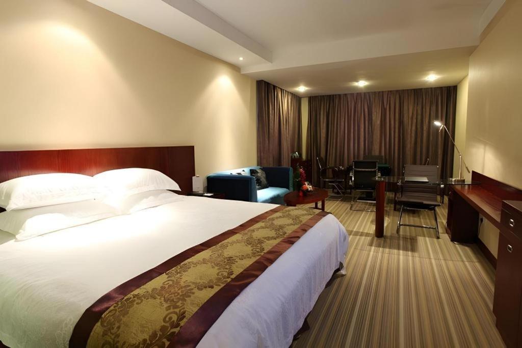 Ji Hotel Hangzhou Xihu Fengqi Road Exterior photo